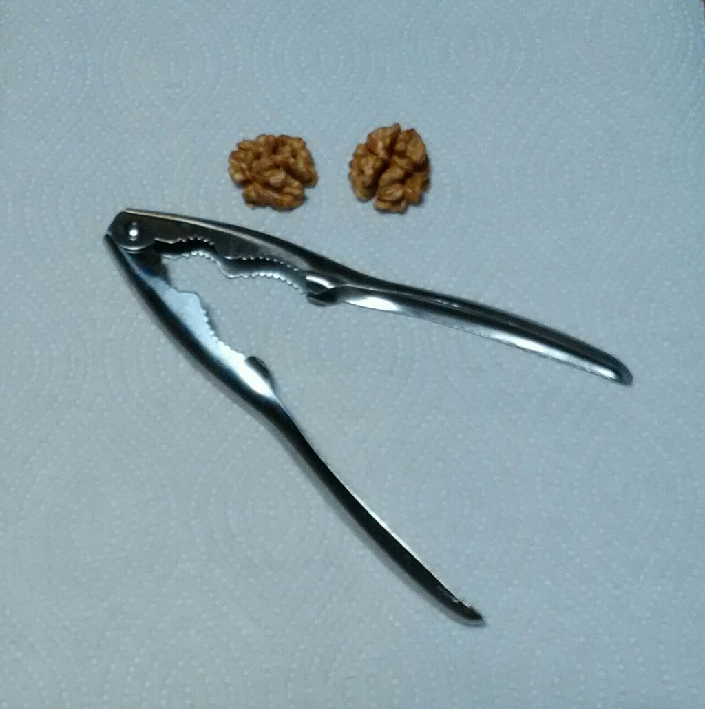 100均で クルミ割り器 を買いました 京都 山里に暮らす 100均で クルミ割り器 を買いました 京都 山里に暮らす
