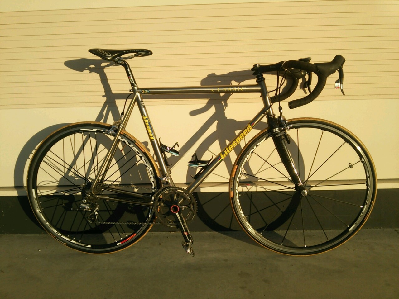 LITESPEED classicのバーテープ交換。 : ＬＥＭＯＮＤ乗りの自転車雑記