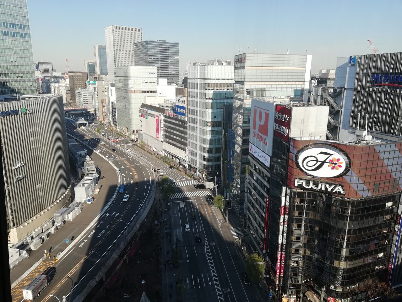 銀座 数寄屋橋交差点付近 歩行禄 銀座 数寄屋橋交差点付近 歩行禄