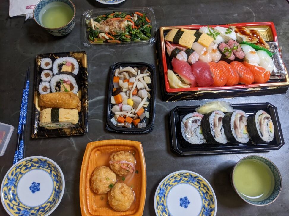 新潟 原信ナルス のお寿司と惣菜ランチ Good 2 Go