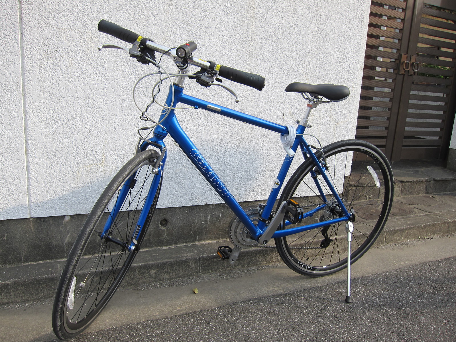 giant escape r3 review