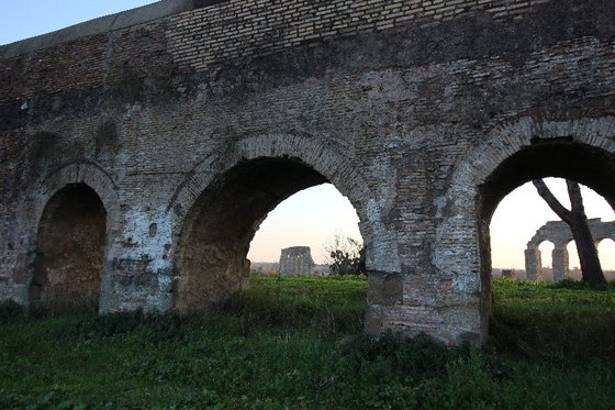 年末年始のローマ旅行 四日目 その2 水道橋公園を歩く Levante19の旅日記 年末年始のローマ旅行 四日目 その2 水道橋公園を歩く Levante19の旅日記