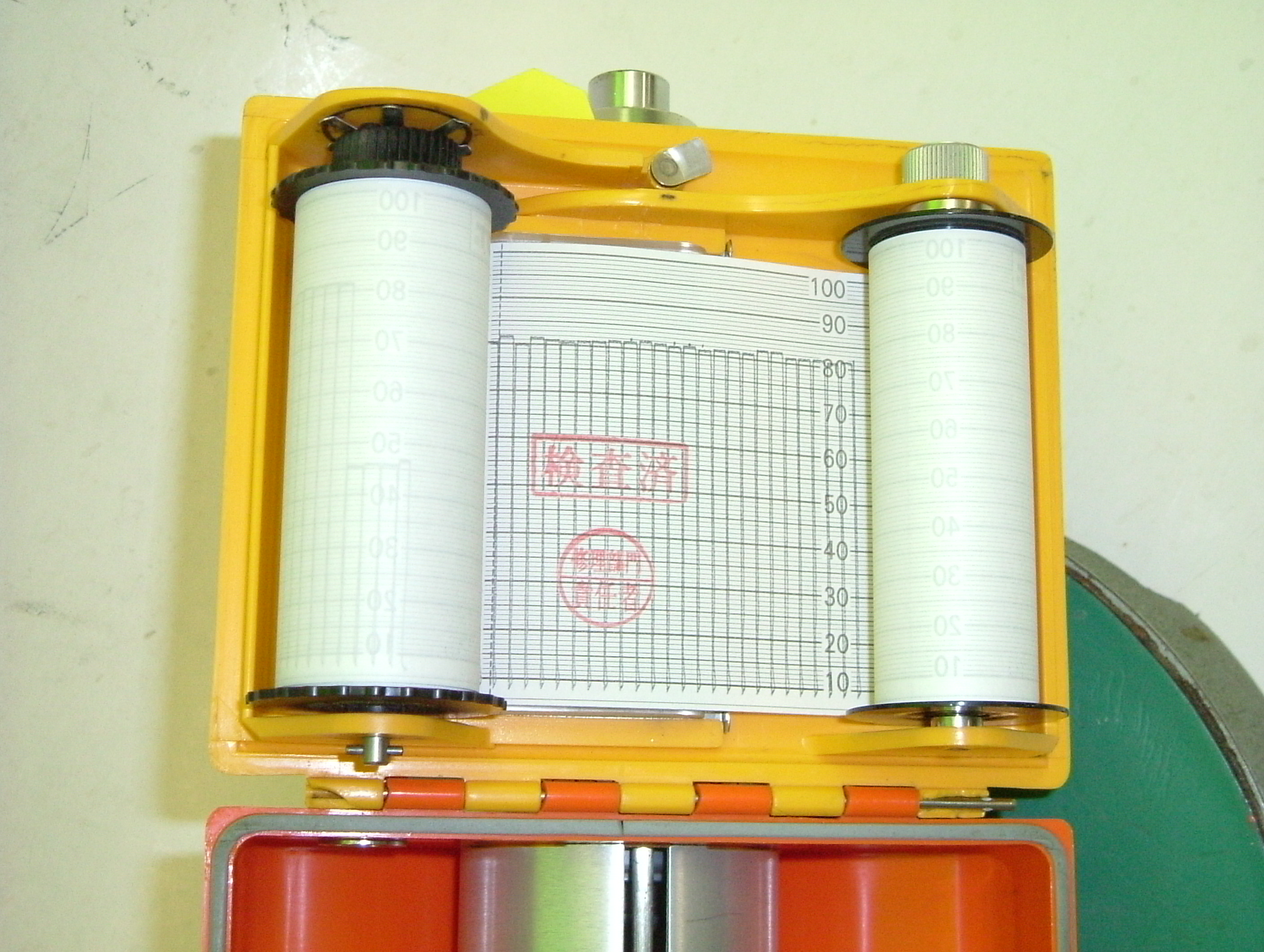 シュミットハンマー校正後・・・・。 : 株式会社尾崎測量機 シュミットハンマー校正後・・・・。 : 株式会社尾崎測量機
