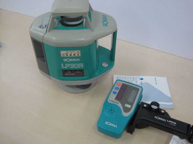 SOKIA 回転レベル LP31A +受光器LR200セット