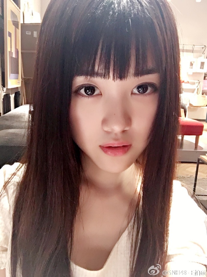 王柏硕【自撮りは難しい】 : 绣眼恋樱
