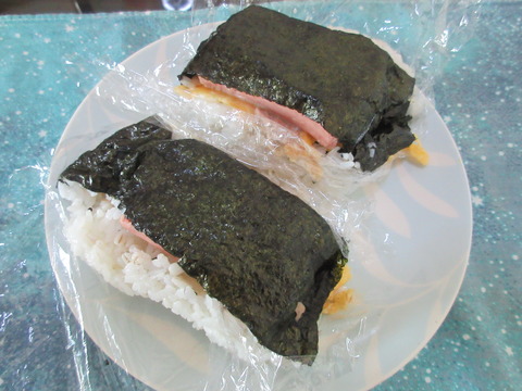 20220601spamonigiri