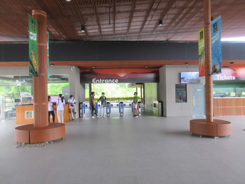 20220608entrance2