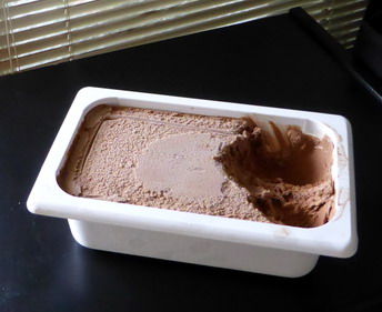 お得でうまい 森永の業務用アイスクリームを購入 ガンガン食べてるよん あ そ