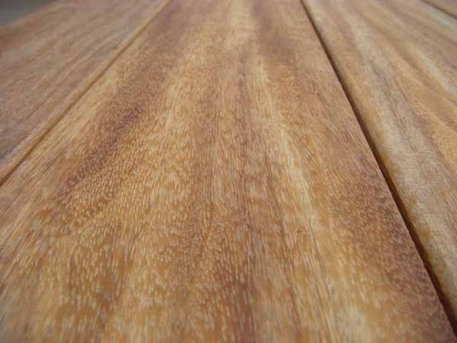 クマル イペシャンペーン はハードウッドなのに 木目が美しい木材 ウッドデッキ専門店リーベ リーベのスタッフブログ