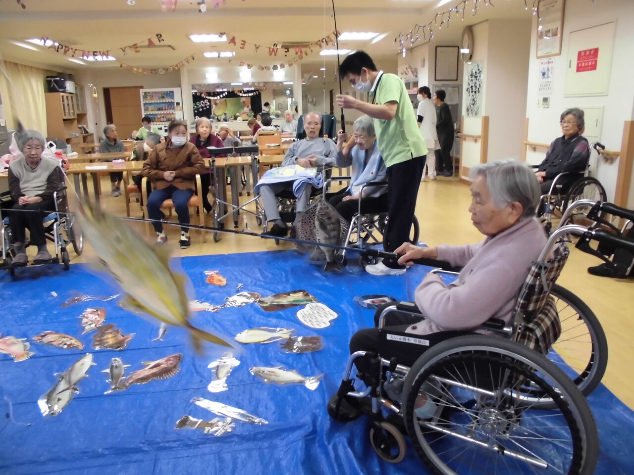 新春 魚釣りゲーム こいつは春から縁起がいい ホームステーションらいふ橋本のブログ