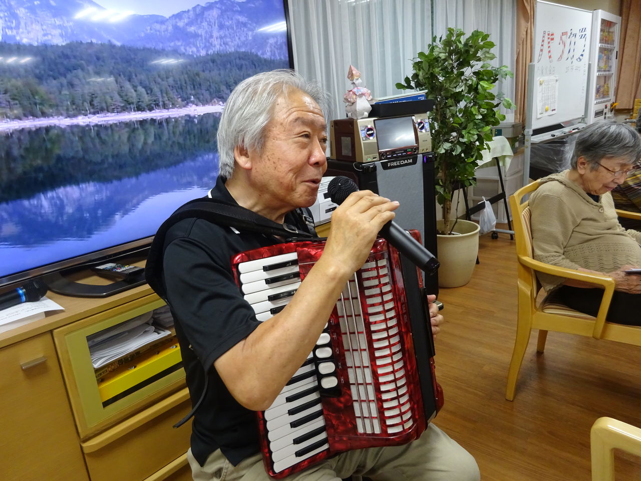 アコーディオン演奏会 らいふ小平のblog