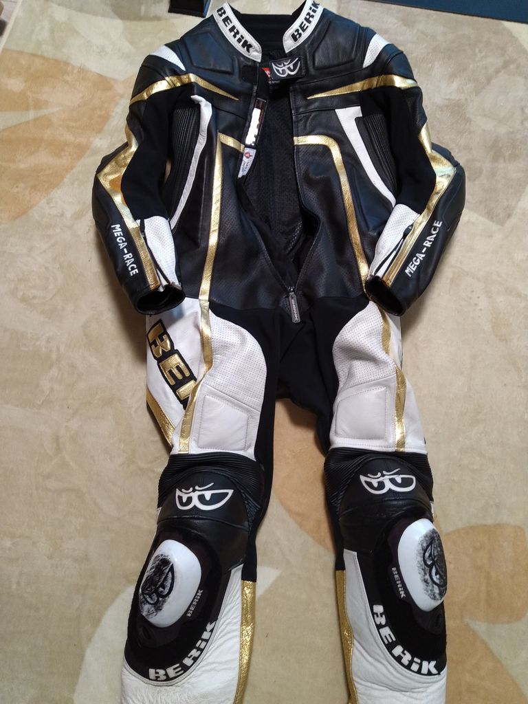 BERIK 2.0 革ツナギ 膝プロテクター付き