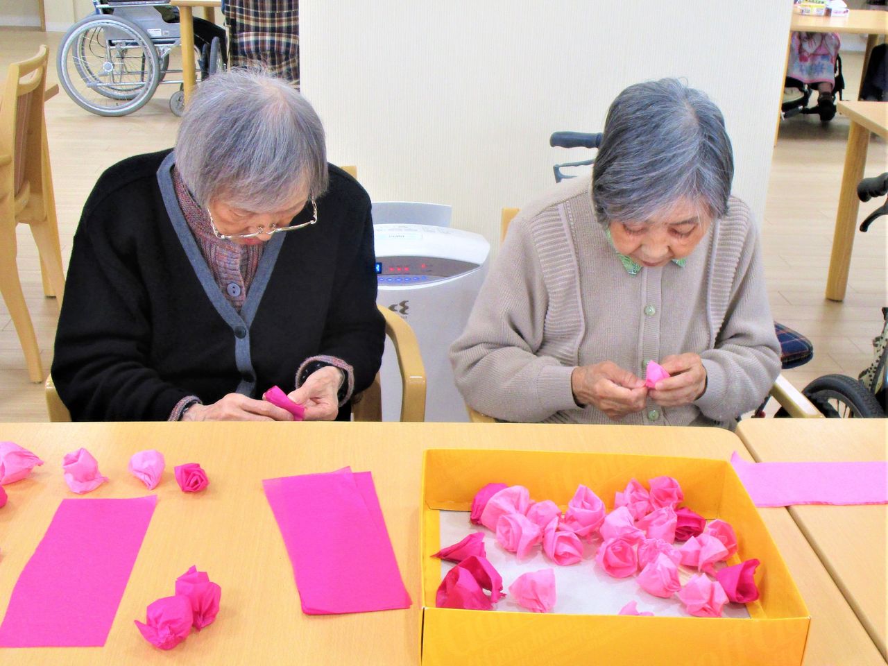 2月の壁紙作成中 ホームステーションらいふ大宮のブログ