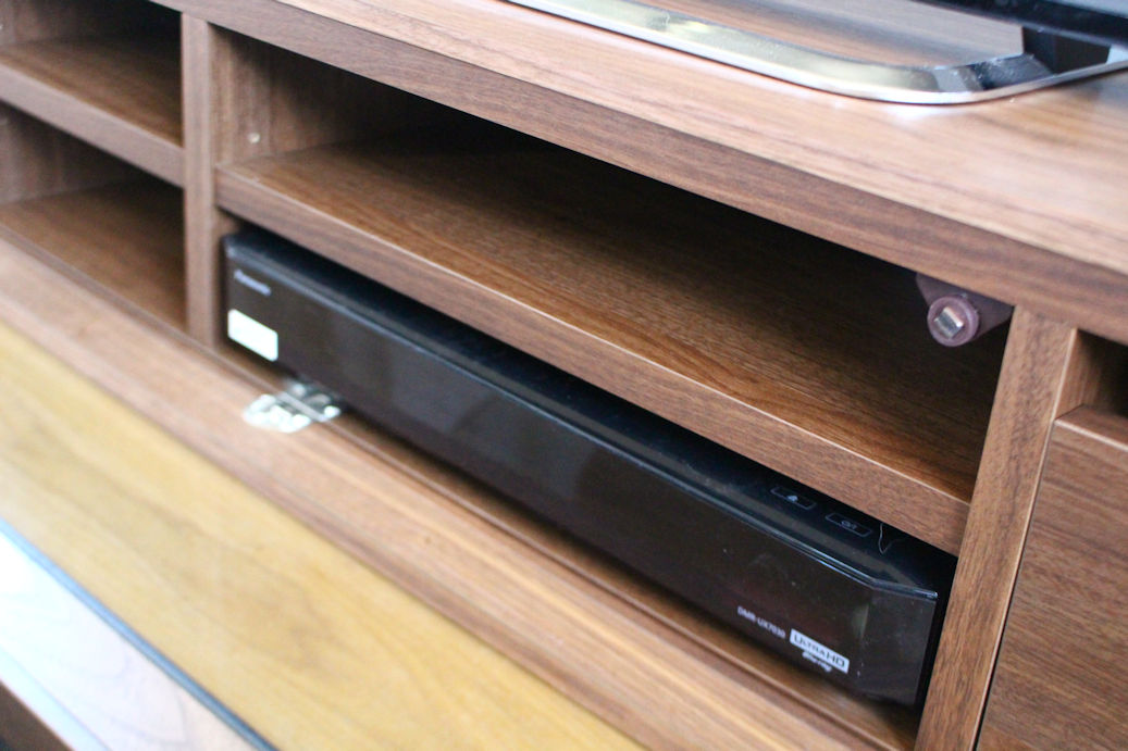待ちに待ったテレビボードがキターー(・∀・)完成編 : scale 待ちに待ったテレビボードがキターー(・∀・)完成編 : scale