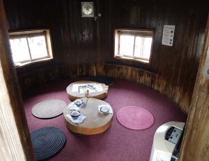 岸和田の山の中にある プチ旅行気分を味わえる焼肉店 桜を眺めながら 巨大な醤油樽の個室で飲食できる 花見シーズンにピッタリな 大阪 岸和田 たるの店 山麓苑 さんろくえん はっしんのグルメ 岸和田の山の中にある プチ旅行気分を味わえる焼肉店 桜を眺めながら 巨大な醤油樽の個室で飲食できる 花見シーズンにピッタリな 大阪 岸和田 たるの店 山麓苑 さんろくえん はっしんのグルメ
