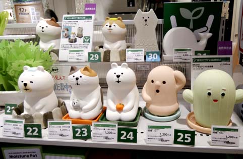 表情が可愛らしい自然気化式の加湿器 サボテンとハニワをモチーフにした 電源不要の素焼き陶器製ミニ加湿器 ハニー サボン Oh My Honey 加湿器 はっしんのトレンド