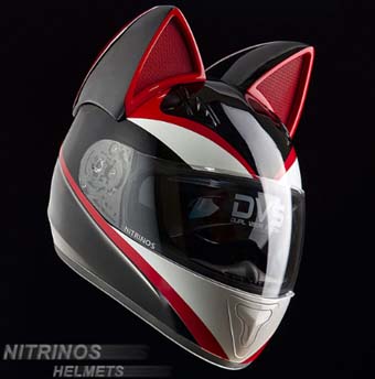 空気抵抗 アピール度が高いバイク用ヘルメット 日本のアニメにインスパイアされたのかもしれない 猫耳ヘルメット Nitrinos Neko Helmets ネコヘルメット はっしんのバイク