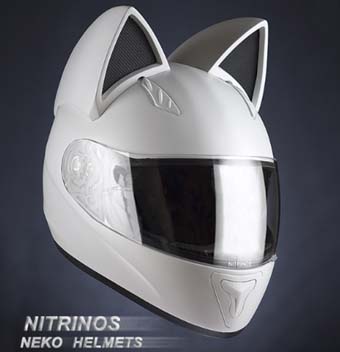 空気抵抗 アピール度が高いバイク用ヘルメット 日本のアニメにインスパイアされたのかもしれない 猫耳ヘルメット Nitrinos Neko Helmets ネコヘルメット はっしんのバイク