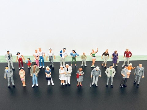 社会性／公共性／多様性／人形