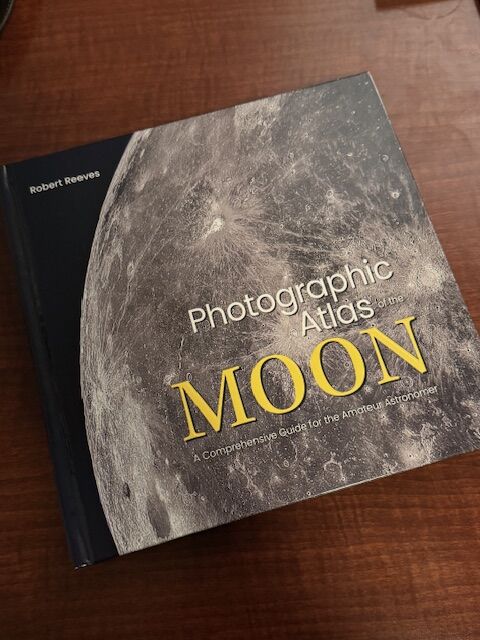 洋書 The Body, The Moon, Atlas of the earth, 洋書 The Body, The Moon, Atlas of the earth, 洋書 The Body