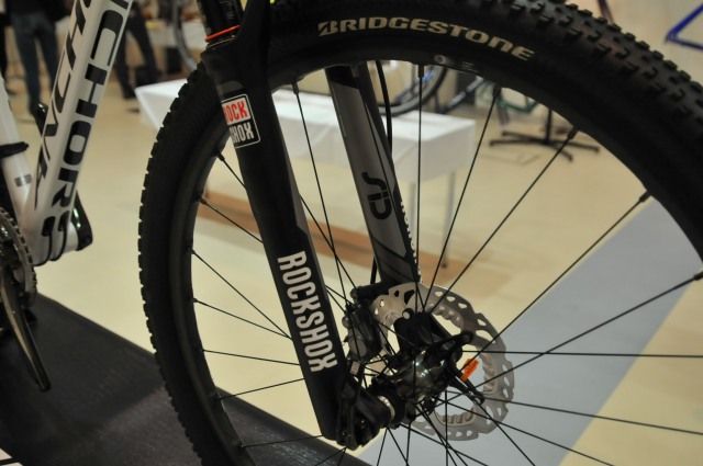 ブリヂストン アンカー ANCHOR 2015 展示会 MTB編 : ライト ブリヂストン アンカー ANCHOR 2015 展示会 MTB編 : ライト