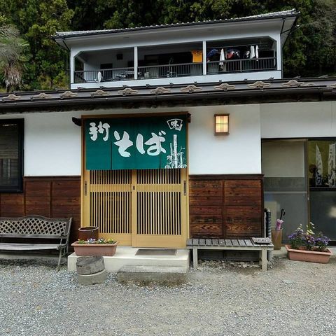 23376549_1545946302152660_5811489759023864369_n