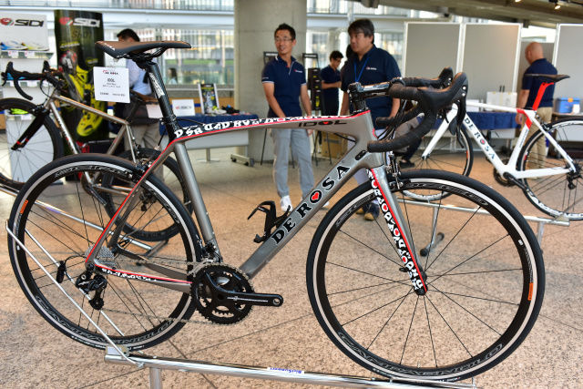 2018 De Rosa 展示会 カーボンフレーム編 : ライトサイクル ブログ 2018 De Rosa 展示会 カーボンフレーム編 : ライトサイクル ブログ