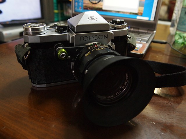 TOPCON R トプコンR 国産初期の一眼レフカメラ : ライトサイクル ブログ