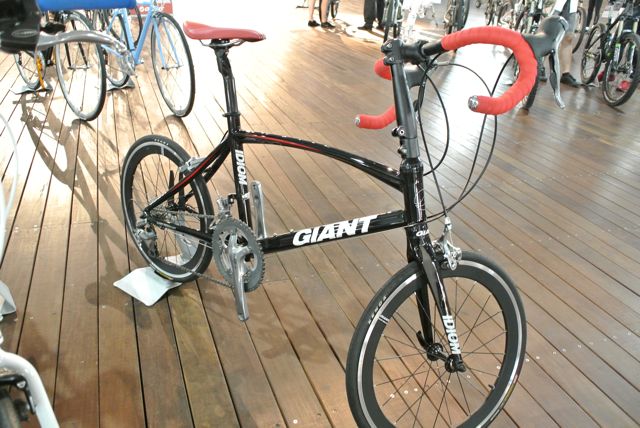 GIANT 2013年モデル 新車発表会 展示会 IDIOM MR4 HALFWAY GIANT 2013年モデル 新車発表会 展示会 IDIOM MR4 HALFWAY