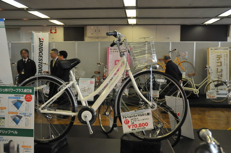 ライトサイクル ブログ : Shimano より 内装5段 ブリヂストンサイクル展示会