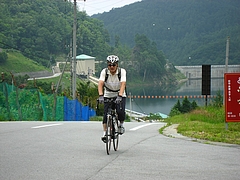 餵
