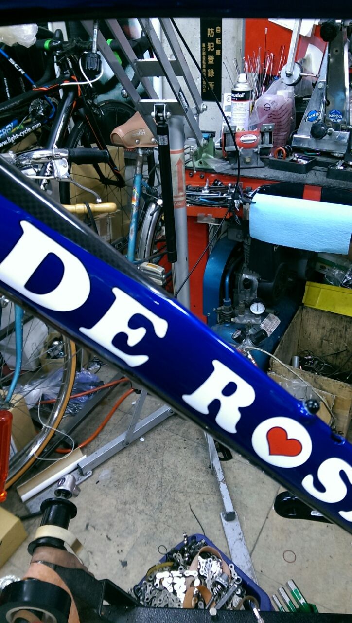 DeRosa R838 デローザ フルカーボンロードレーサーのご紹介です DeRosa R838 デローザ フルカーボンロードレーサーのご紹介です