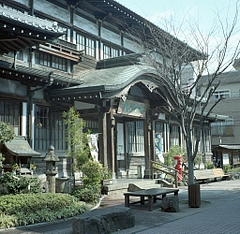 �ݴ�����