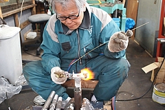 ���饦��Υ����դ�