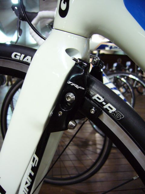 GIANT 2012年モデル展示会 TRINITY、DEFY、PACE ロードバイク 編