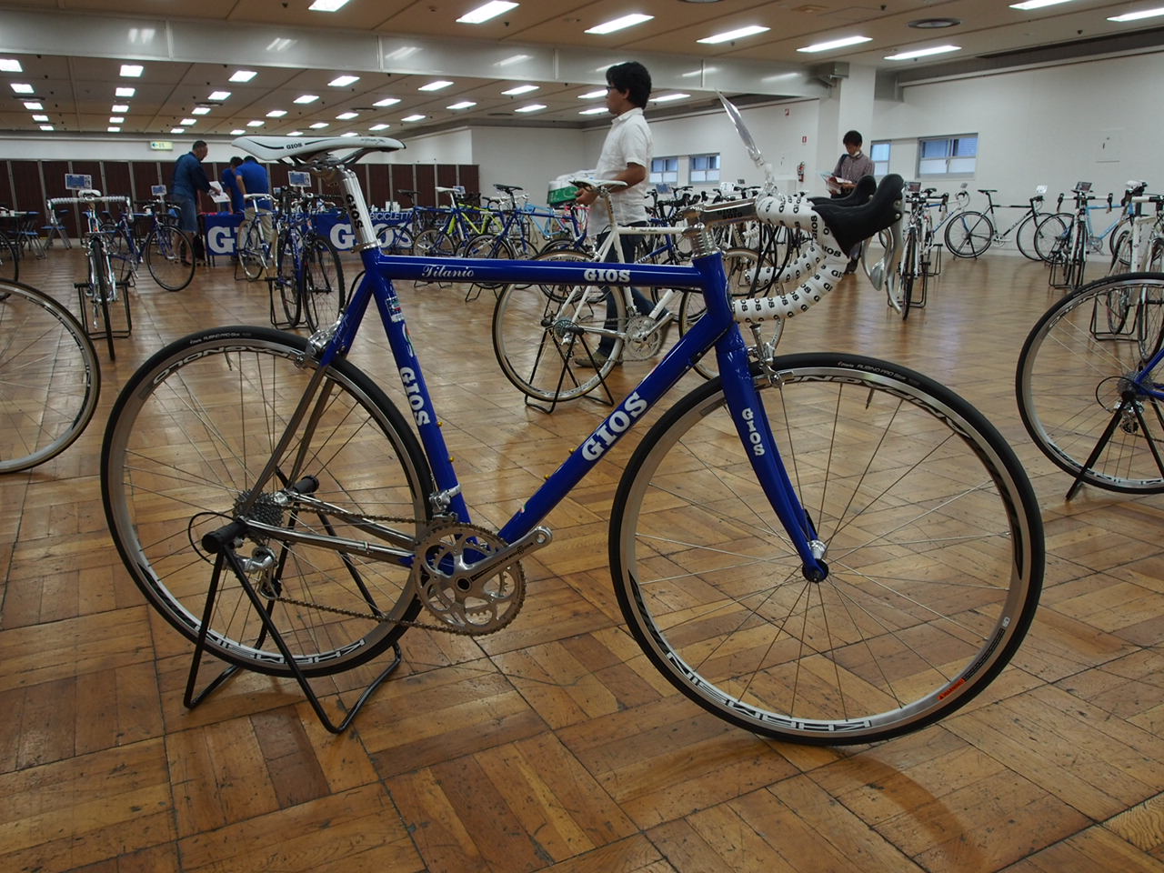 GIOS 2013年モデル 展示会 BASSO 2013年モデル : ライトサイクル ブログ