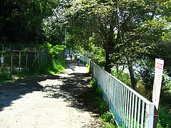 里見公園下