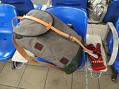 �����λ������