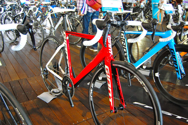 GIANT（ジャイアント） 2015モデル 展示会 - TCR ADVANCED、PROPEL 