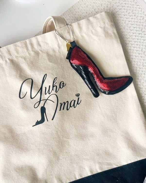 04FC26EC-199D-4F42-BB7C-06736724D6FD