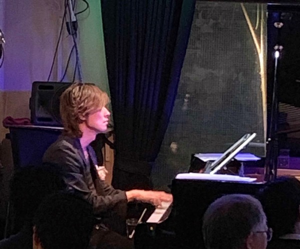 jazzy triangle 4