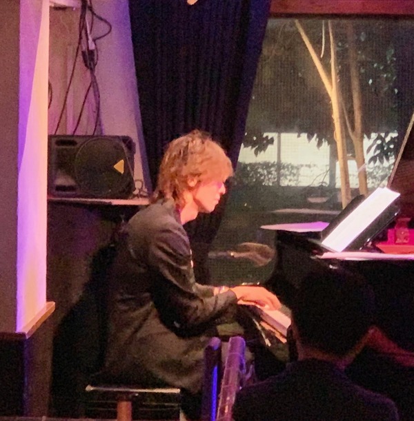 jazzy triangle 3