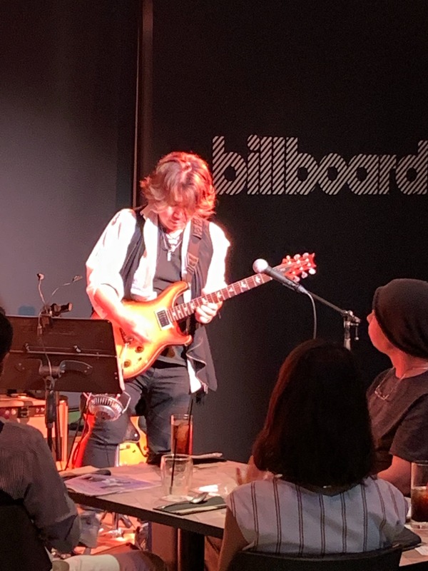 billboard cafe 3