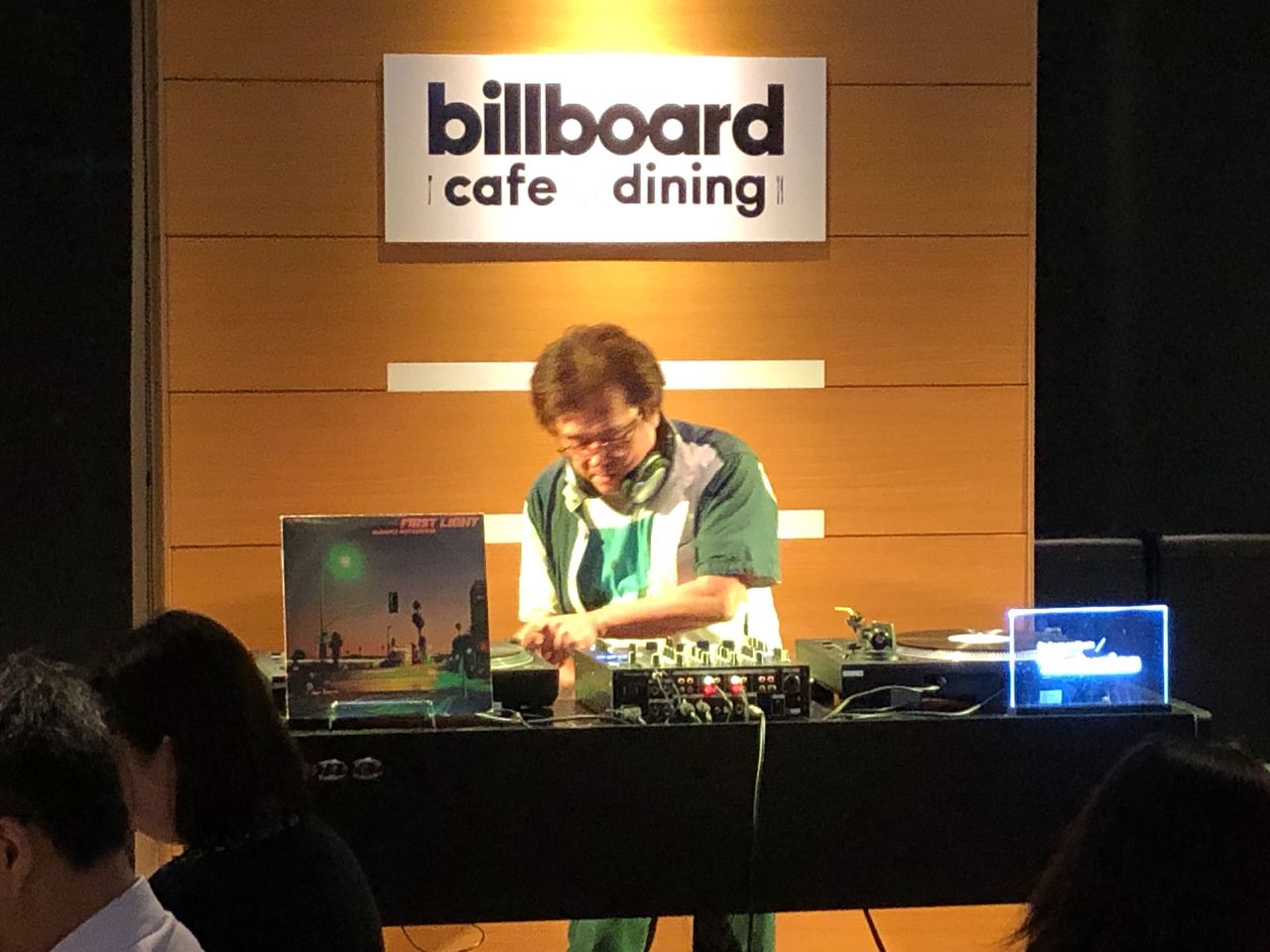 billboard dj2