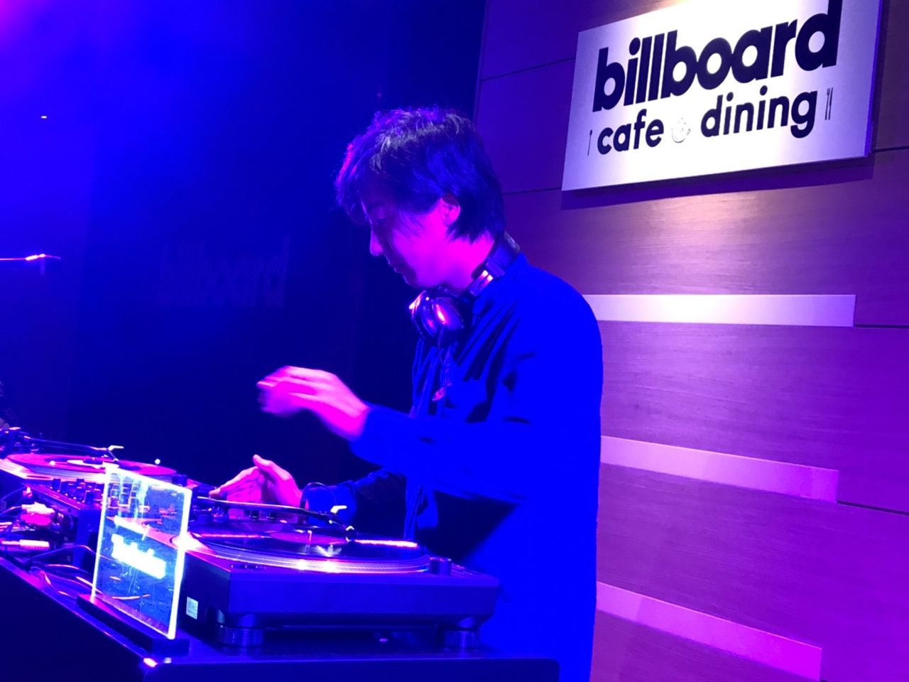 billboard dj11