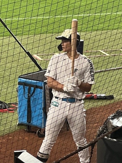 8E5B0E2F-9F90-4946-8648-735CA964816D