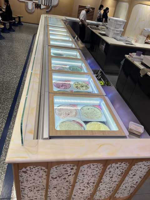 24339B07-675B-46CD-9BA3-FB4E08BF0EC8