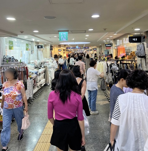 26535CD6-9ED0-4439-A48C-AE6E10438D1E