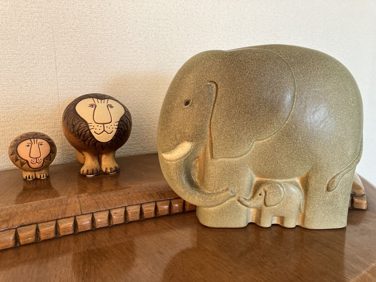 リサ・ラーソン エレファント