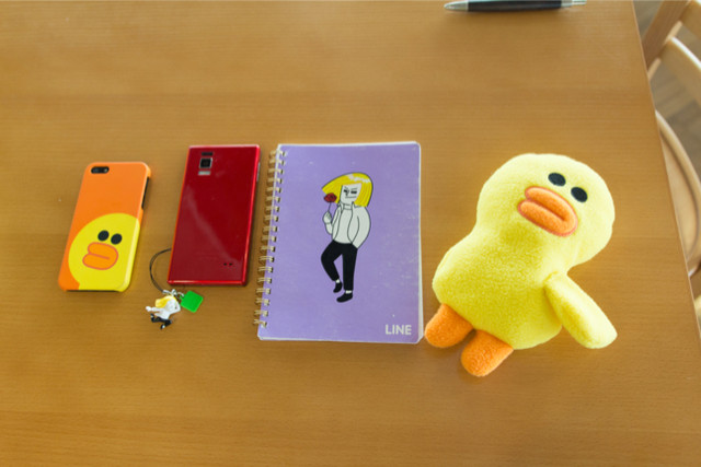 はたらく机 Vol 31 手に取ってふれてもらえるというのはとても嬉しいなって キャラクター事業チーム Line Hr Blog